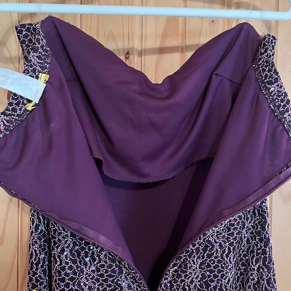 Deep lavender strapless formal - Picture 5 of 8